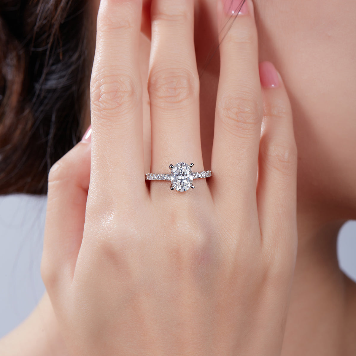 18K White Gold Plated Silver Oval Moissanite Engagement Ring